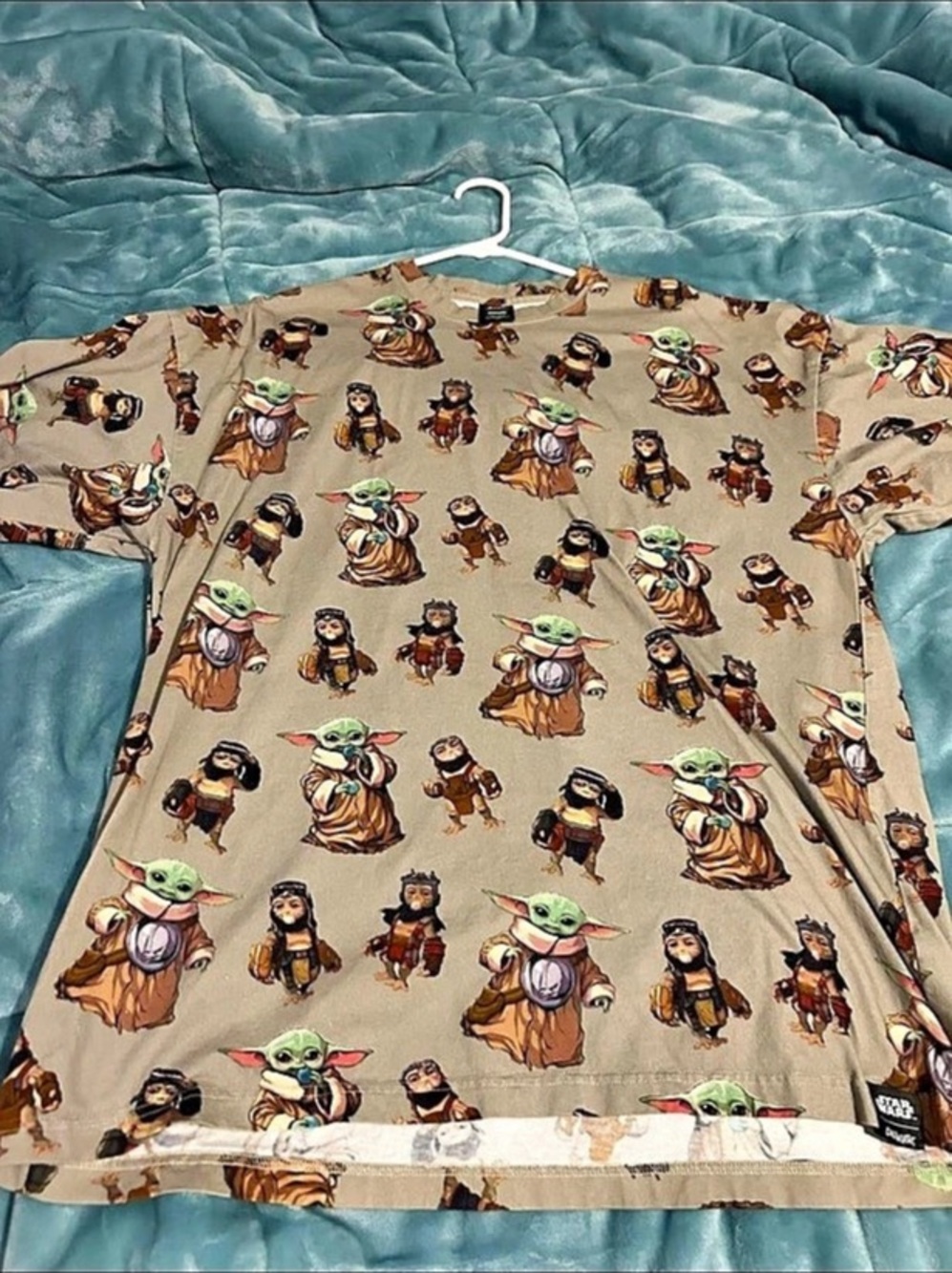 Cakeworthy Star Wars Grogu AOP T-Shirt Graphic Tee Gray & Green Medium